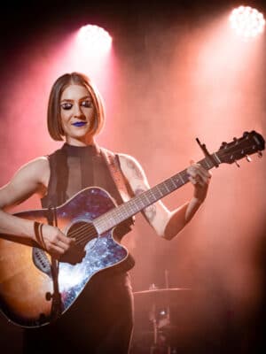 Brenda Carsey live performance photo 3