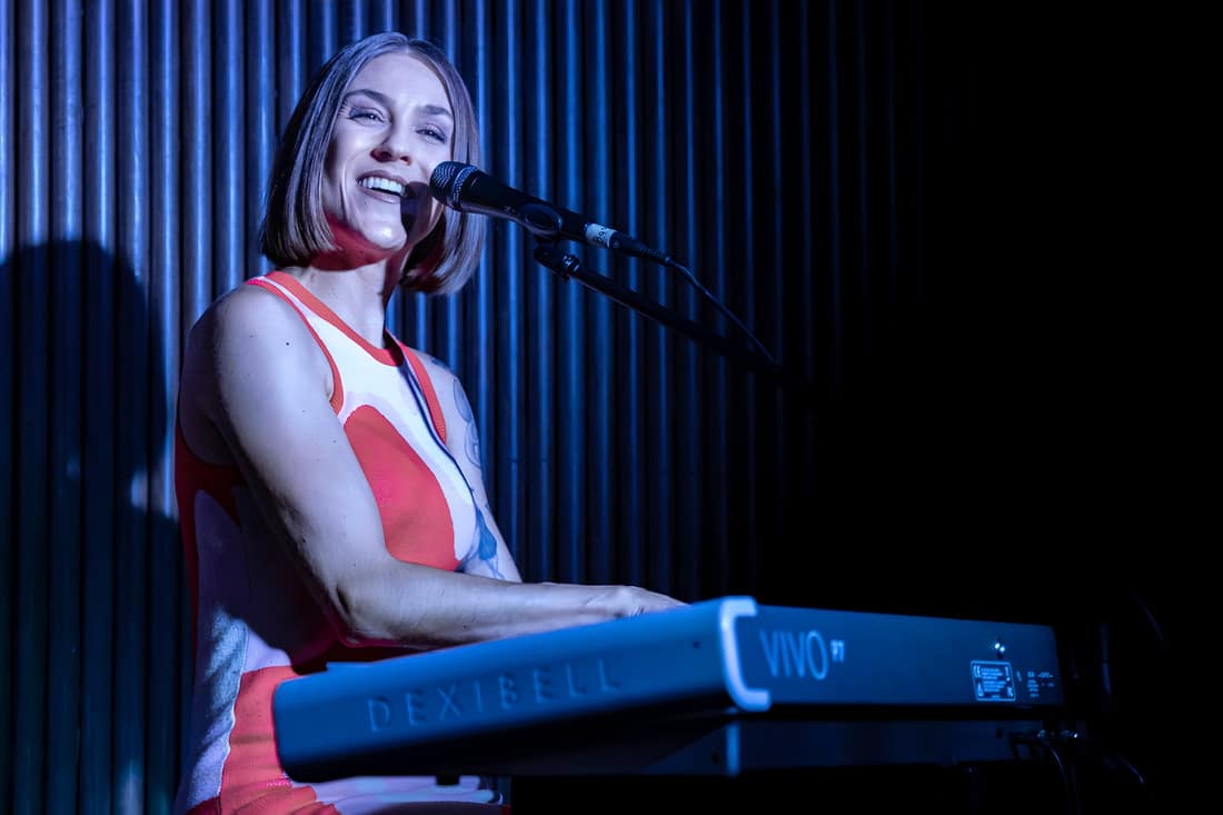 Brenda Carsey live performance photo 1