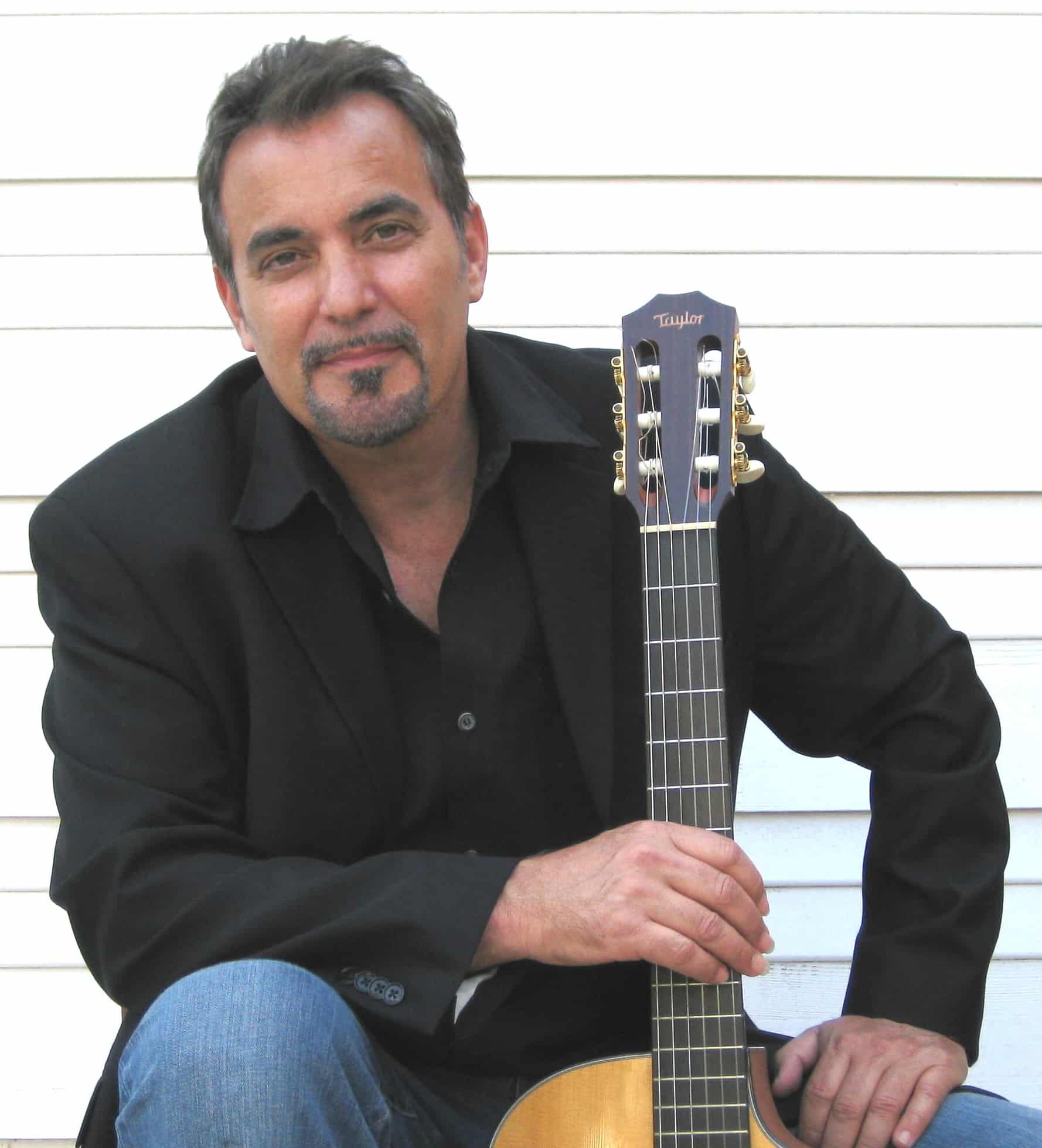 Dean Grech at Boathouse on the Bay