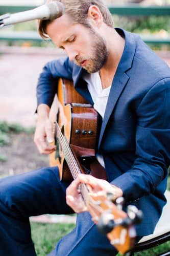 Ryan Heflin live performance photo 1
